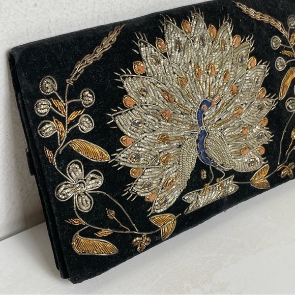 Vintage Mid-Century Modern Zadozi Embroidered Velvet Peacock Clutch Made India - Picture 15 of 17